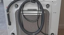 Установить отдельно стоящую стиральную машину LG F-1296NDS3 на кухне