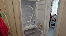 Перенавесить двери холодильника