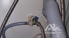 Установить/подключить посудомоечной машину