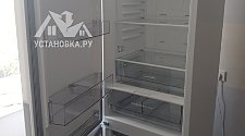 Перенавесить двери холодильника