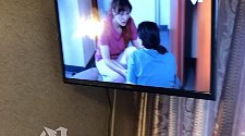 Повесить телевизор
