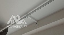 Установить новый настенный карниз