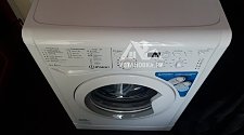 Установить стиральную машину Indesit IWB 6105 на кухне под столешницу