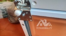 Перенавесить двери холодильника