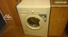 Установить на кухне стиральную машину Indesit IWSB 5085