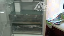 Перенавесить двери холодильника