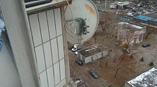 Демонтировать спутниковую тарелку на балконе