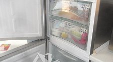Перевесить двери на холодильнике Liebherr CBNesf 3913-22 001