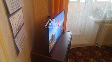 Установить телевизор на подставку Samsung UE32F5000