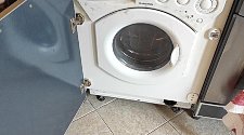 Установить новую встраиваемую стиральную машину AEG L8WBE68SI