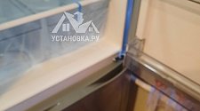 Установить холодильник