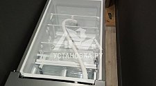 Установить отдельностоящий холодильник Индезит с перевесом дверей (с дисплеем)