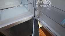 Перевесить двери на холодильнике