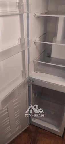 Установить холодильник