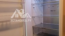 Перенавесить двери холодильника
