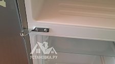 Перевесить двери на холодильнике