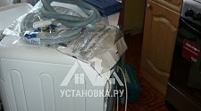 Установить стиральную машину Indesit на готовые коммуникации на кухне