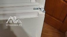 Перевесить двери на холодильнике