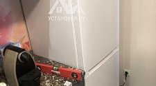 Установить холодильник