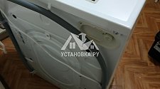 Установить на кухне отдельно стоящую стиральную машину HOTPOINT-ARISTON VMUF501B на готовые коммуникации
