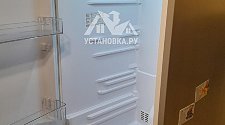 Перенавесить двери холодильника