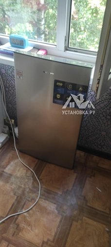 Установить холодильник