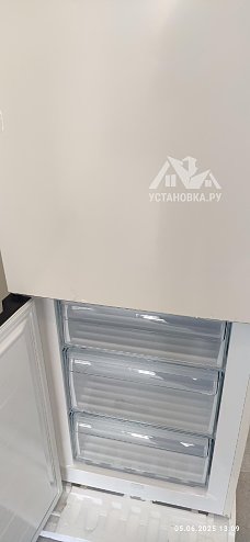 Перевесить двери на холодильнике
