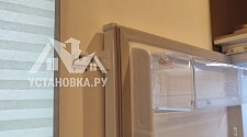 Установить холодильник