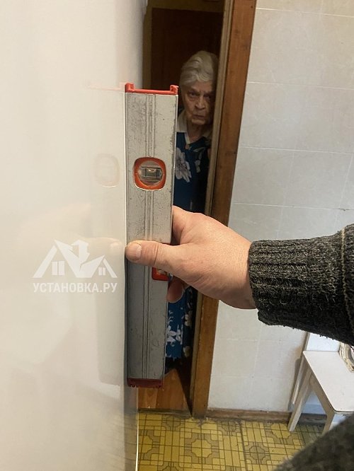 Установить новый отдельностоящий холодильник