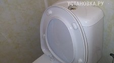 Заменить старую арматуру в бачке напольного унитаза