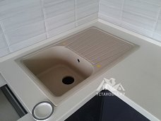 Работы по монтажу мойки и варочной панелиZigmund Shtain