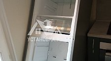 Перенавесить двери холодильника