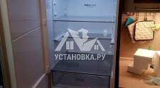 Установить холодильник и перевесить двери на нём в Коммунарке 