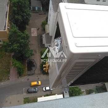 Установить в квартире кондиционер на балконный парапет