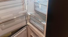 Перенавесить двери холодильника