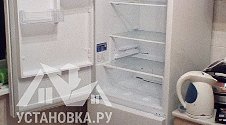 Перевесить двери холодильнике Samsung RB37J5000WW