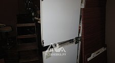 Демонтировать встроенный холодильник из кухонного гарнитура