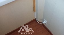 Установить/подключить стирально-сушильную машину.