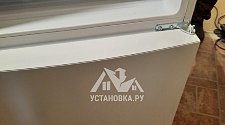 Перенавесить двери холодильника