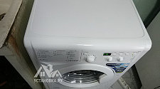 Установить отдельно стоящую стиральную машину Indesit IWSB 5085 на кухне