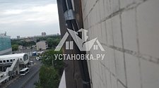 Установить под окно кондиционер