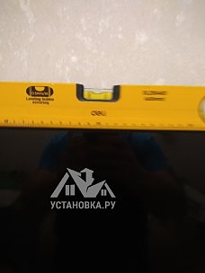 Установить/подвесить и настроить телевизор