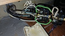 Установить встраиваемую электрическую панель и встраиваемый духовой шкаф