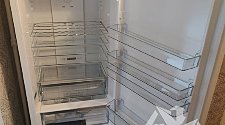 Перенавесить двери холодильника