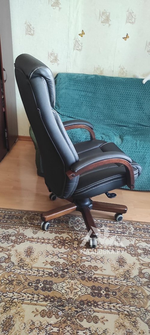 Собрать новое кресло руководителя
