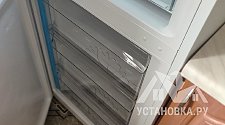 Перенавесить двер холодильника