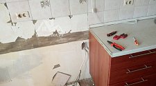 Демонтировать кухонный гарнитур с вытяжкой
