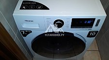 Демонтировать и установить в ванной комнате отдельностоящую стиральную машину Hisense на готовые коммуникации