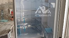 Перенавесить двери холодильника