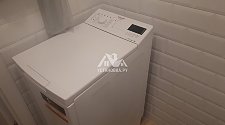 Установить на готовые коммуникации в ванной стиральную машину Hotpoint-Ariston